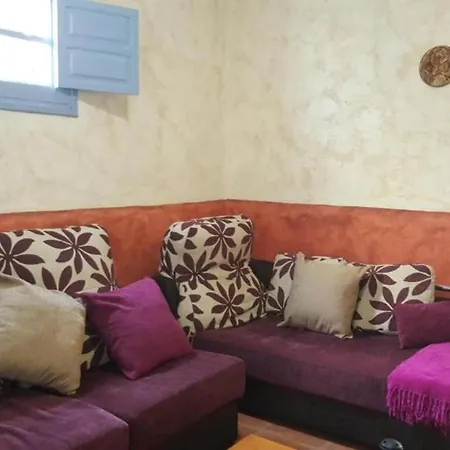 別荘 Casa Rural Con Terraza Compartida, Jacuzzi, Wifi, Piscina En *